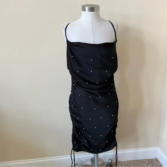 ASTR the label String Of Pearls Mini Dress Black 17486 - Picture 3 of 8